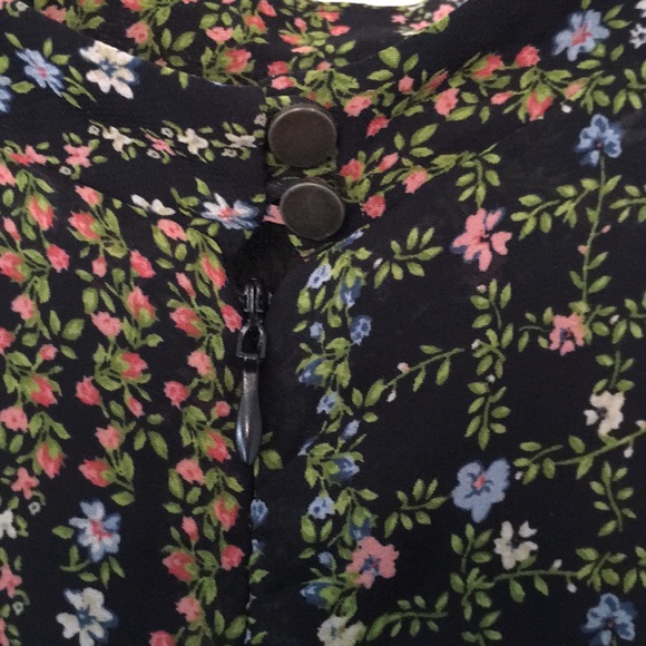 •Forever 21 Floral 3/4 Sleeve Dress• - Picture 4 of 7